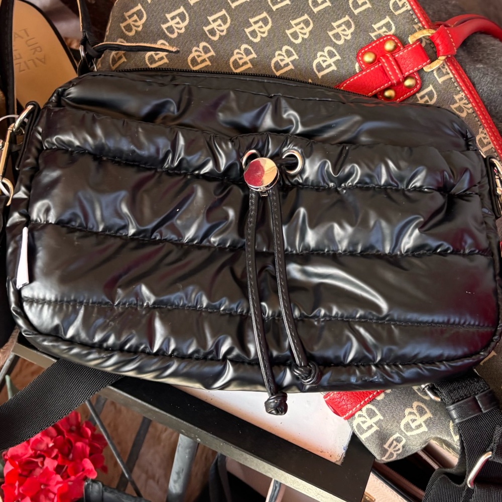 Black Puffy Crossbody